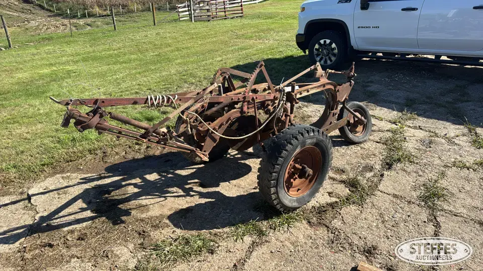 2-Bottom plow