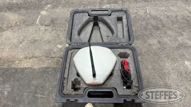 Leica Mojo RTK base station