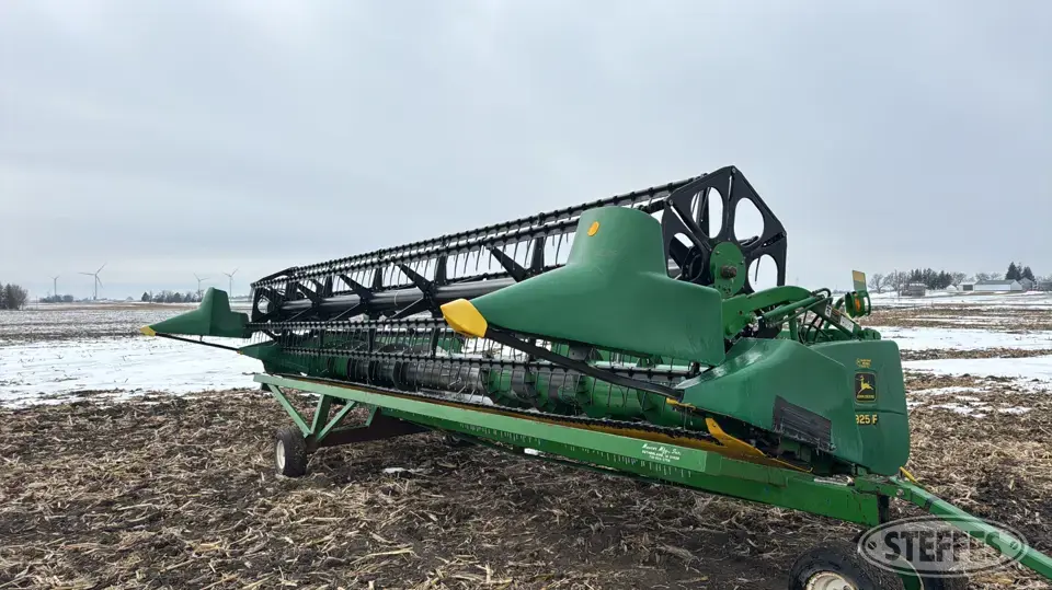 2000 John Deere 925F Flex Head