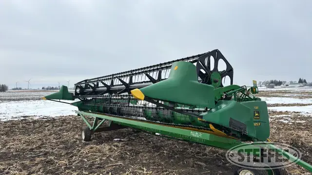2000 John Deere 925F