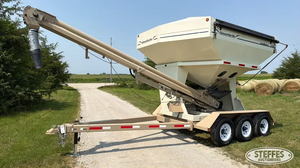 2007 Unverferth SeedRunner 3750 Bulk Seed Tender Trailer