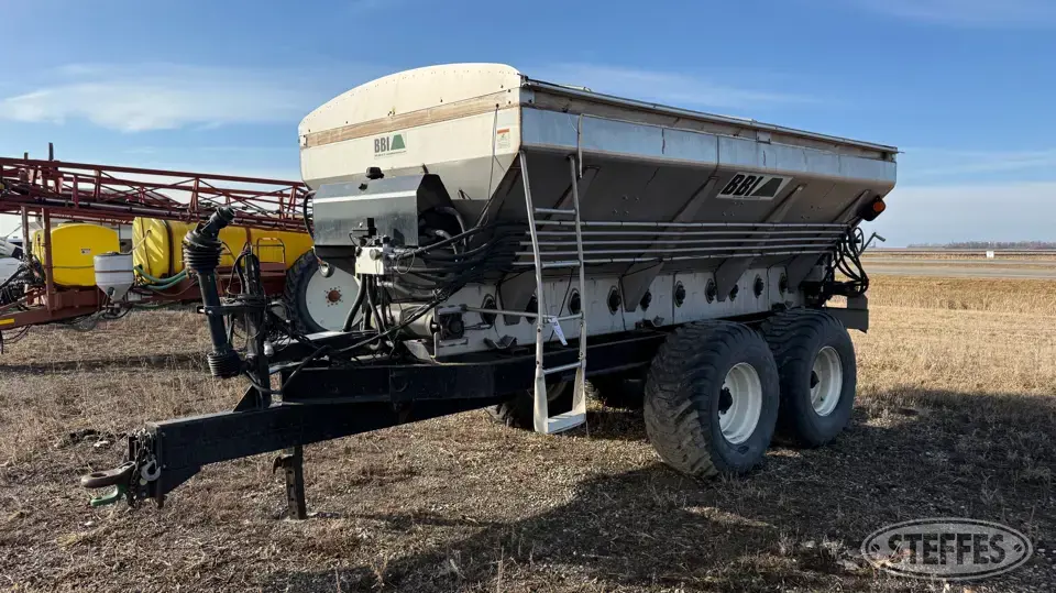 BBI MagnaSpread Pull-Type Dry Spreader