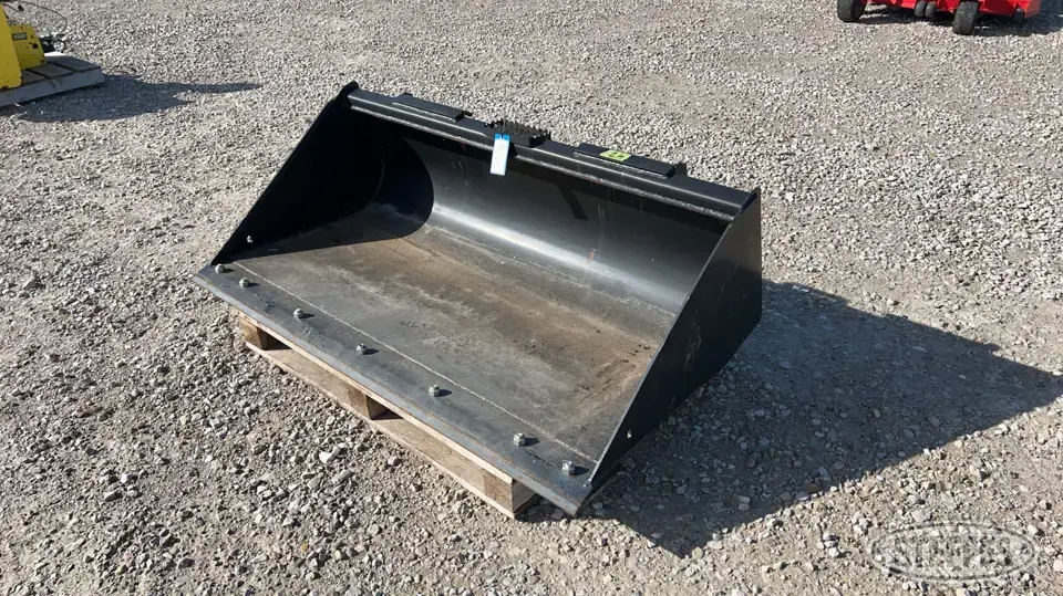 John Deere C66 Skid Steer Bucket