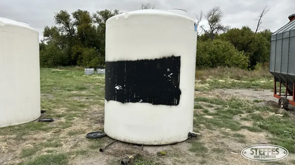 Ace Roto-Mold 3,000 gal. poly tank