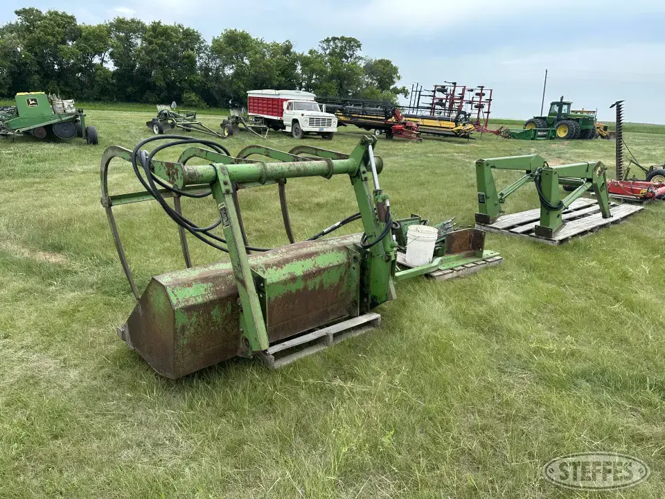 John Deere 158 Wheel Loader