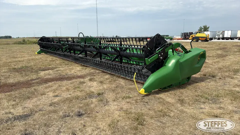 2023 John Deere RD40F Draper Head