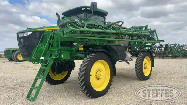 2017 John Deere R4038