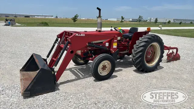 International 444
