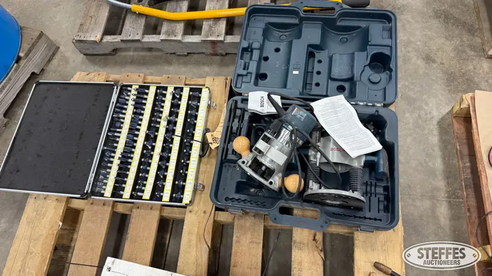 Bosch 1617EVS Power Tool