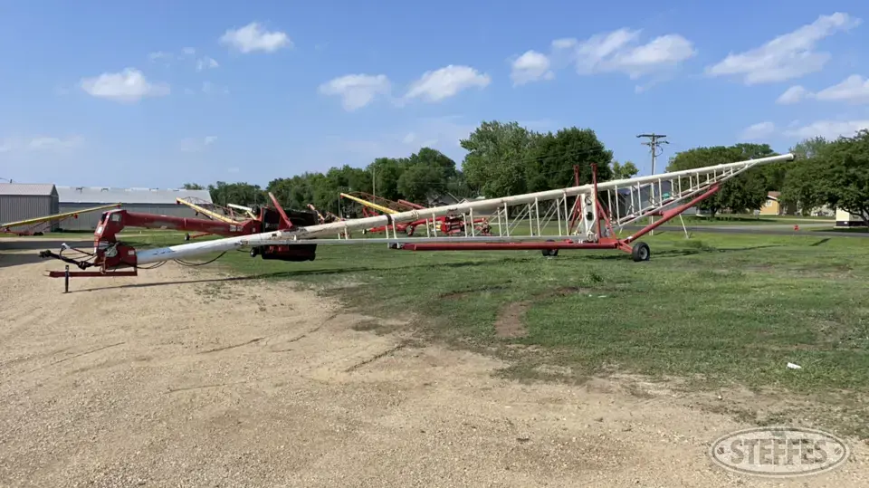 Feterl Swing Hopper Auger