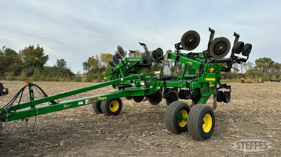 2021 John Deere 2100 Ripper