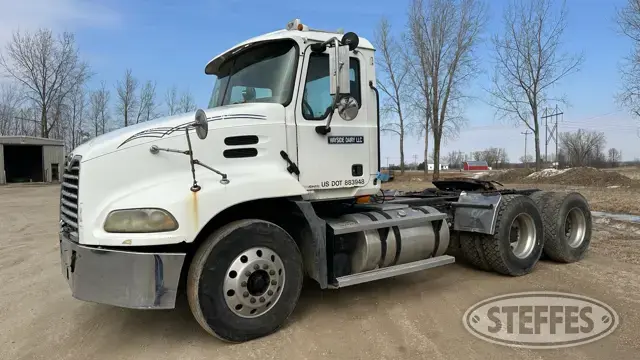 2004 Mack Vision CX613