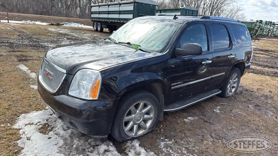 2010 GMC Yukon Denali SUV