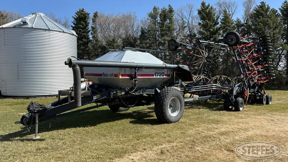 1997 Flexi-Coil 5000 Air Drills and Air Seeder