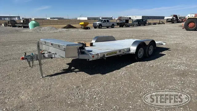 2025 Aluma 8216 TILT