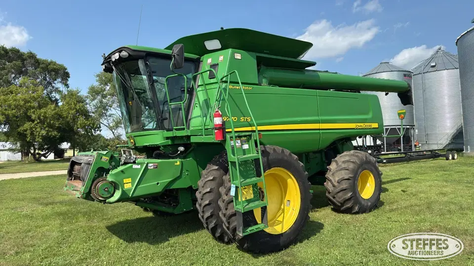 2009 John Deere 9770 STS Combine