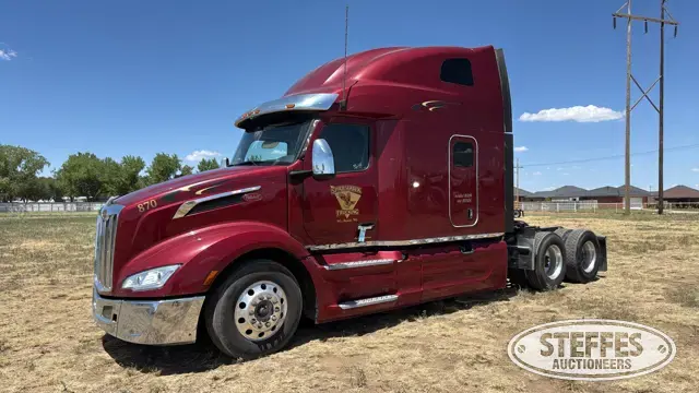 2023 Peterbilt 579