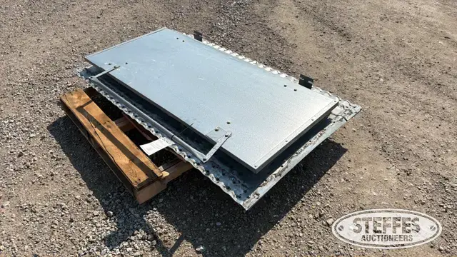 Grain bin door