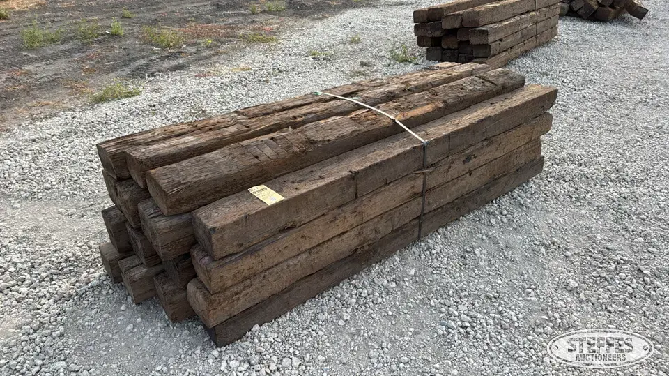 (16) Railroad ties Farm Support Item