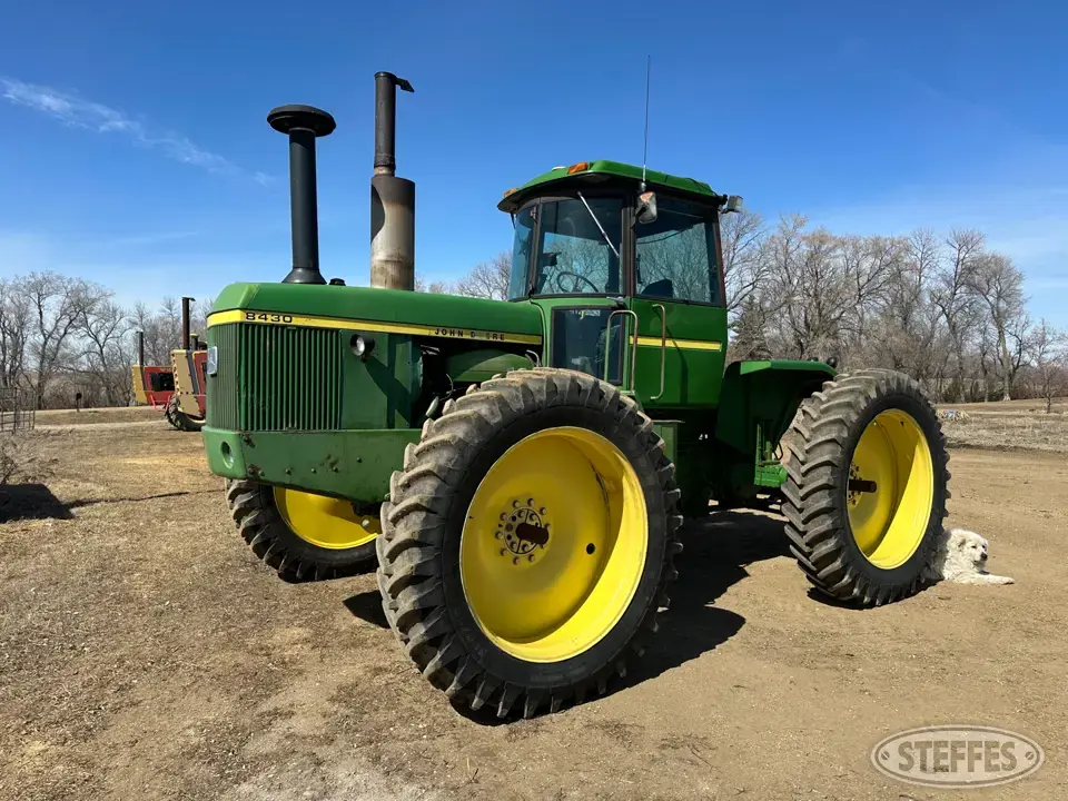1977 John Deere 8430 4WD Tractor