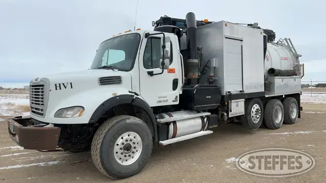 2011 Freightliner M2