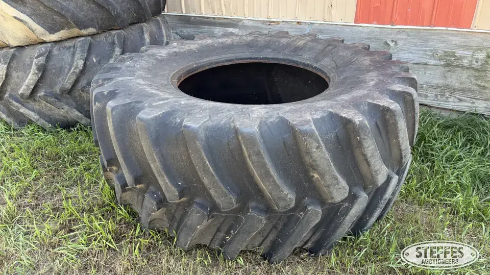 Firestone 300/70R38 tire Tractor-Implement Tire
