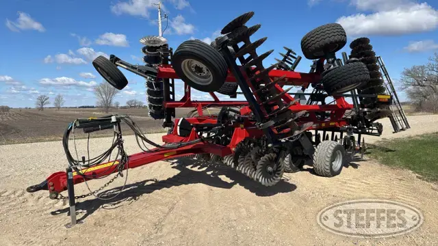 2019 Case IH True-Tandem 335 Barracuda
