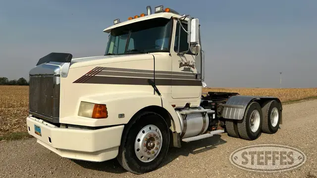 1994 White/GMC WCA