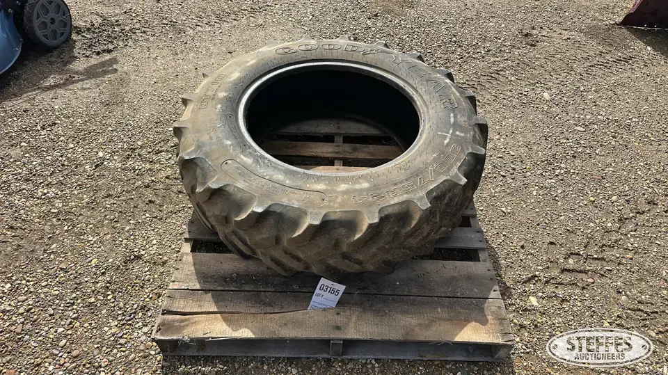 Goodyear 320/75R24 tire Tractor-Implement Tire