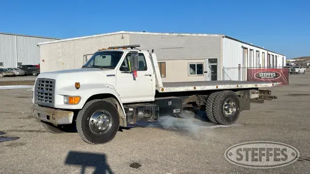 1995 Ford F700