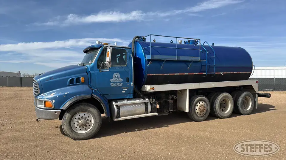 2005 Sterling L9500 Specialty Truck
