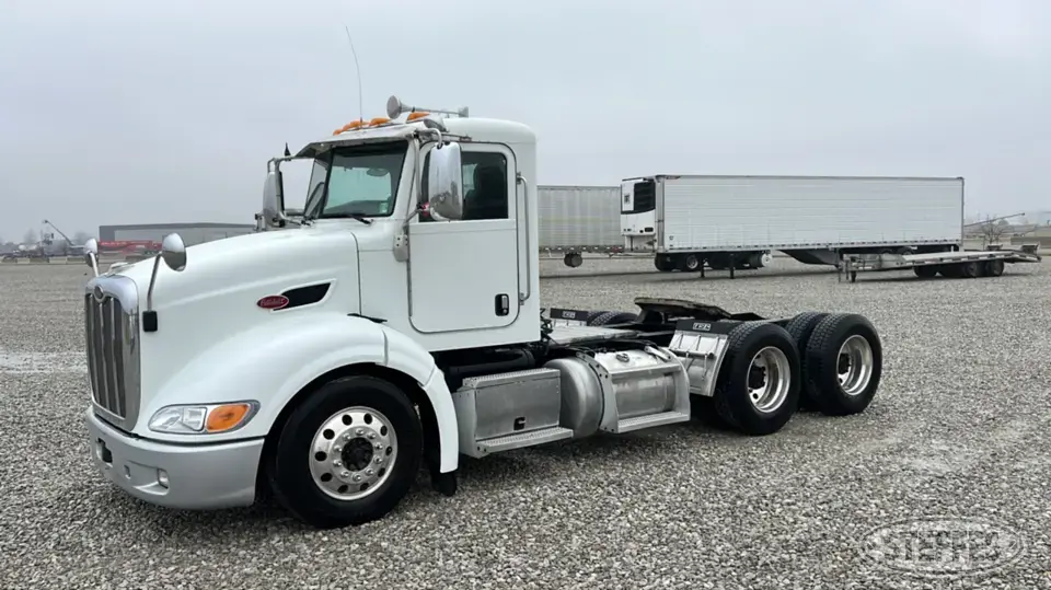 2013 Peterbilt 384 Conventional Truck without Sleeper