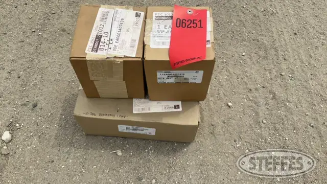 (2) DD16 Dosatrons & pump