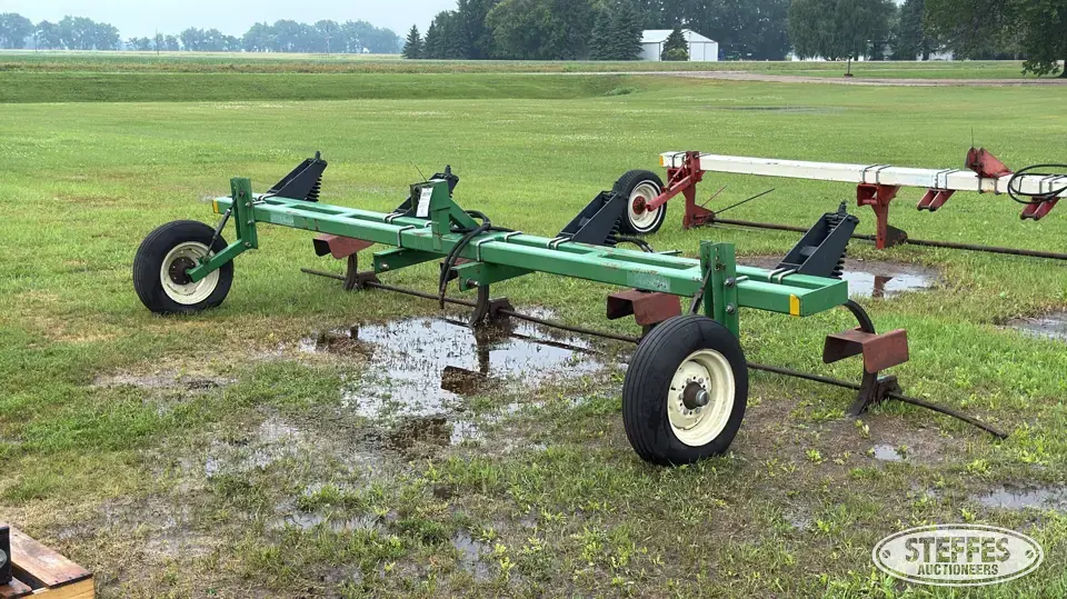Nissen bean cutter Edible Bean Knifers and Rod Weeder