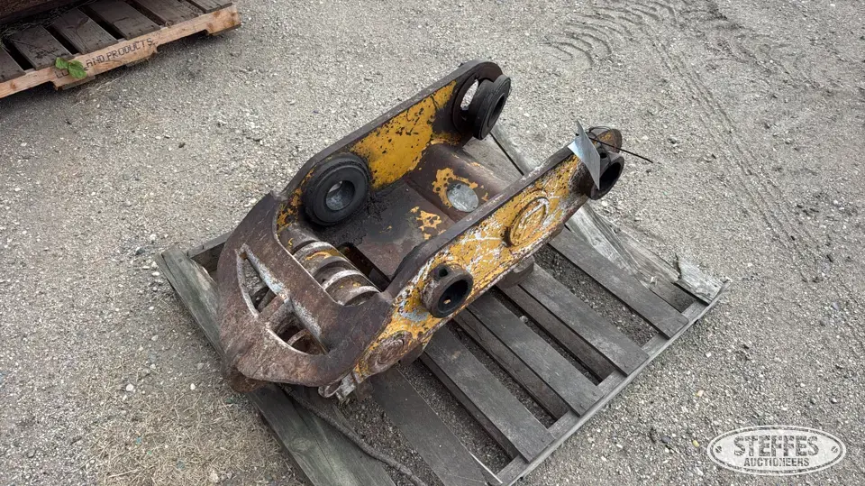 Coupler Excavator Attachment