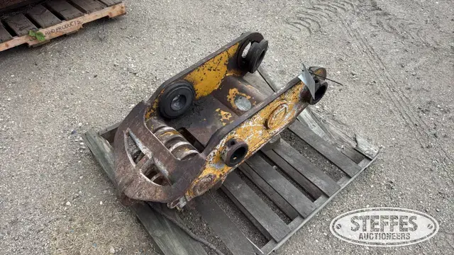 Coupler