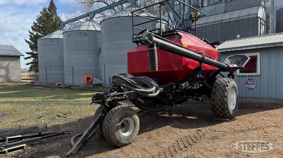 Case IH ADX2230 Commodity Cart