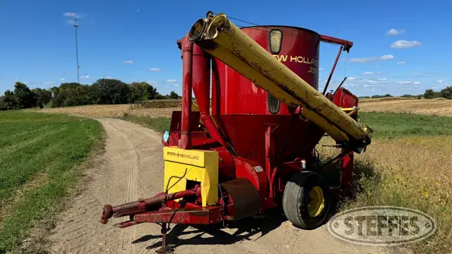 New Holland 355