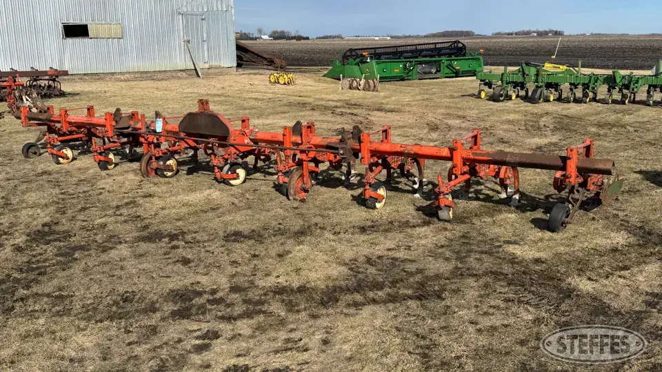 Allis-Chalmers Row Crop Cultivator
