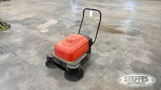 Floor sweeper