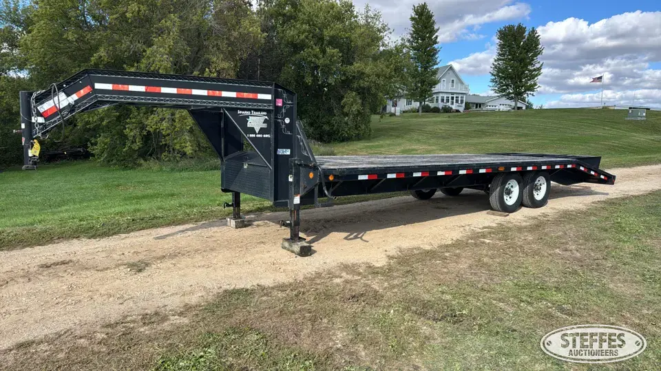 PJ gooseneck equipment trailer Flatbed Trailer