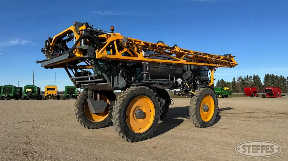 2016 Hagie STS16 Self-Propelled Sprayer