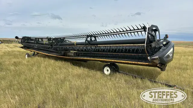 2013 MacDon FD-75S