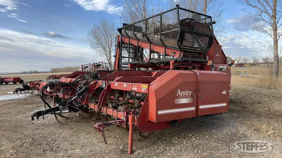 2006 Amity 2700 Sugarbeet Harvester