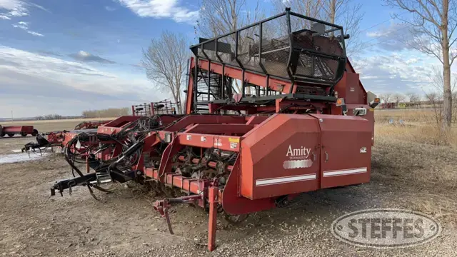 2006 Amity 2700