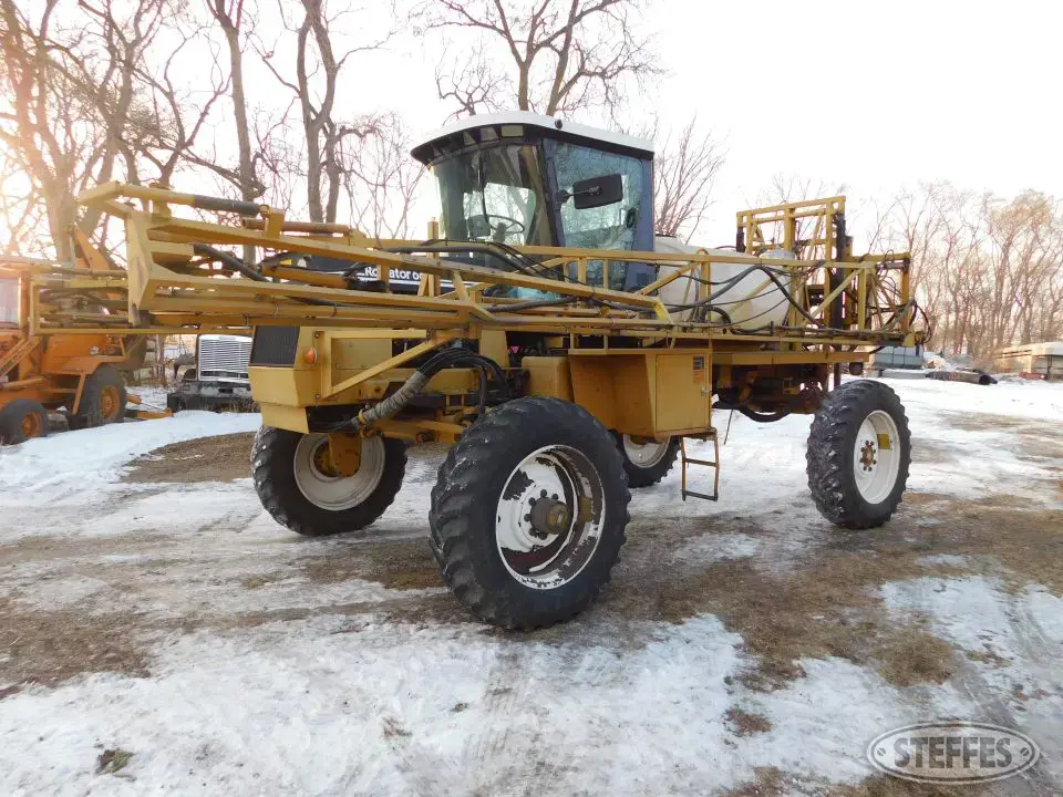 AG-Chem Rogator 664 Self-Propelled Sprayer