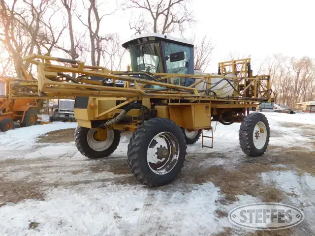 AG-Chem Rogator 664