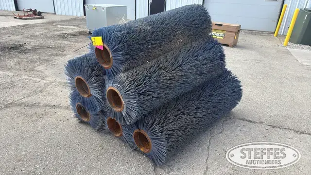 (5) Street sweeper brooms