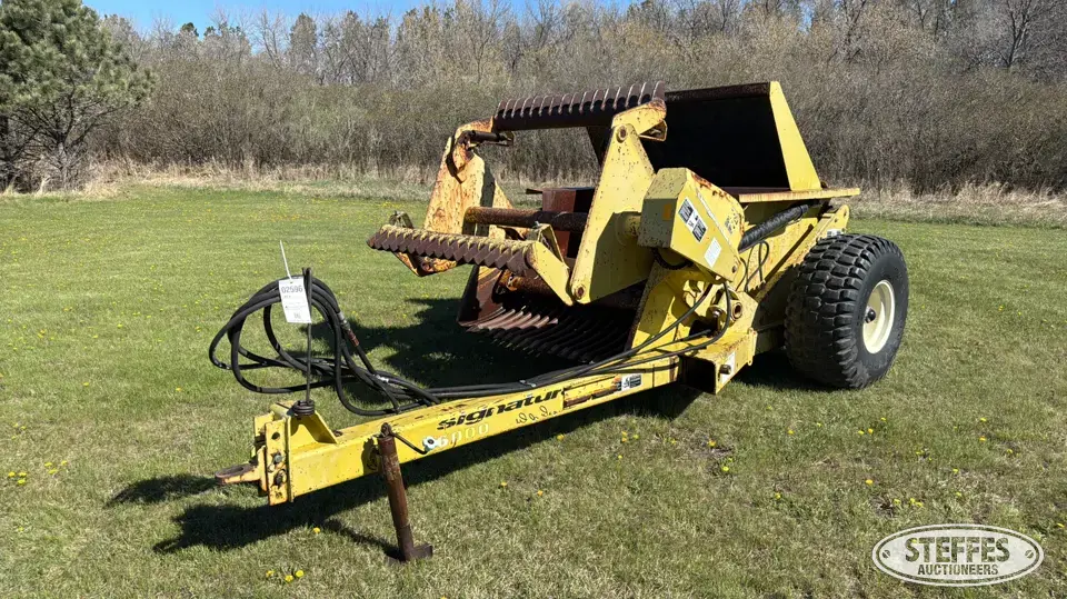 Degelman RP6000 Rock Picker