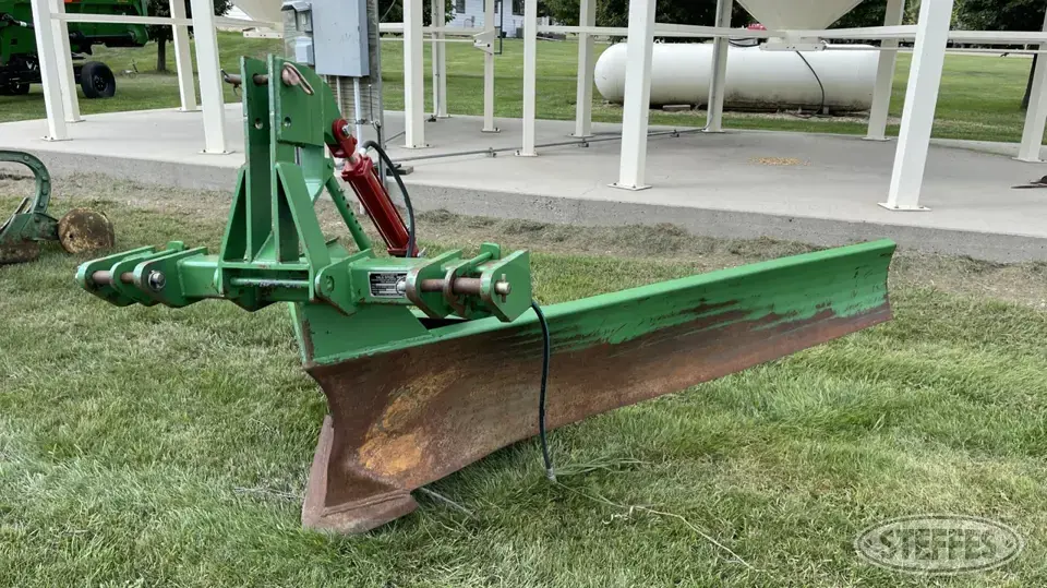 Yale Steel VQ118 Ditcher